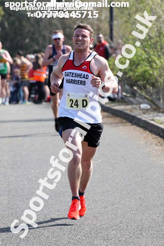 Senior mens 2019 Elswick Harirers Good Friday Road Relay, Newburn, Newcastle. Photo:  David T. Hewitson/Sports for All Pics